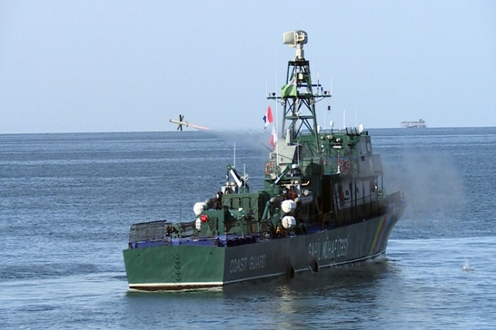Azerbaijani SBS holds exercises in Caspian Sea  